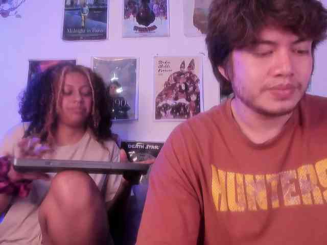 HotHoneyChile webcam