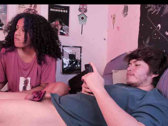 HotHoneyChile webcam