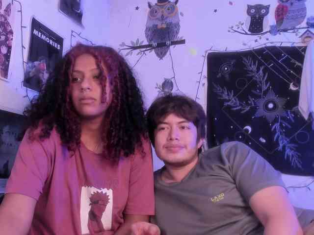 HotHoneyChile webcam