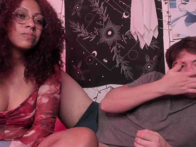 HotHoneyChile webcam