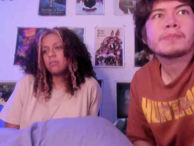 HotHoneyChile webcam