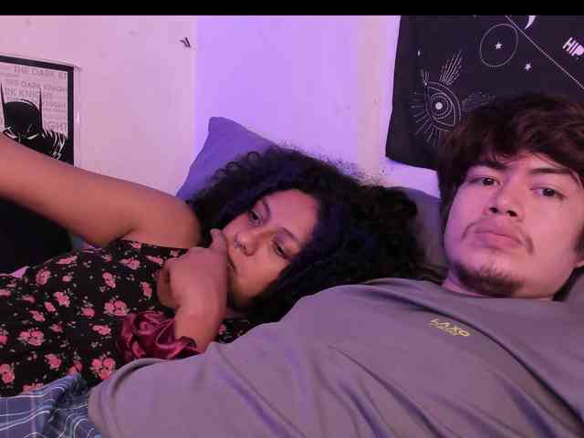 HotHoneyChile webcam