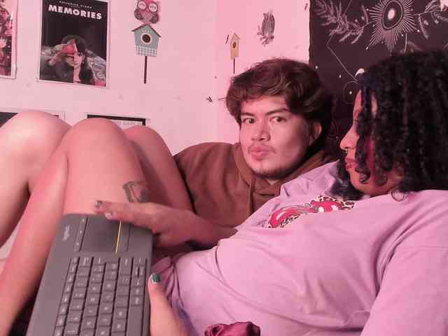 HotHoneyChile webcam