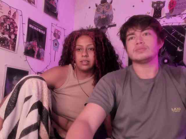 HotHoneyChile webcam