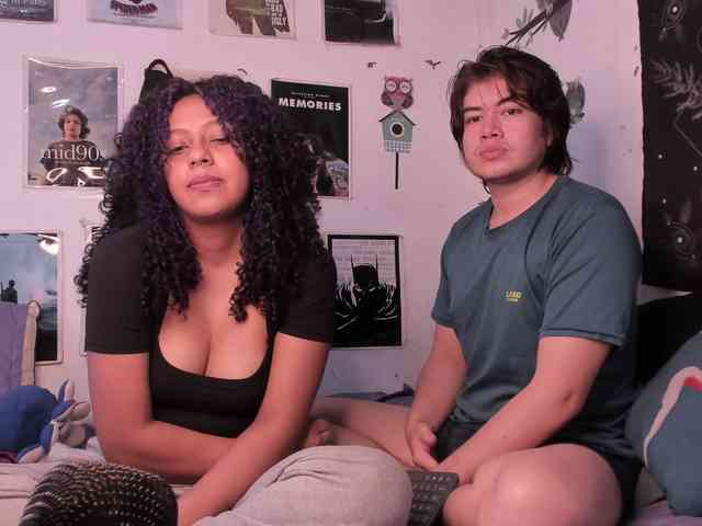 HotHoneyChile webcam