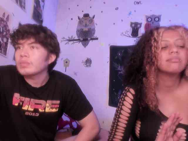 HotHoneyChile webcam