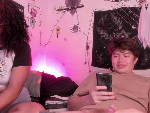 HotHoneyChile webcam