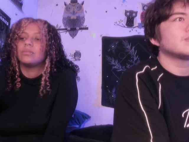 HotHoneyChile webcam