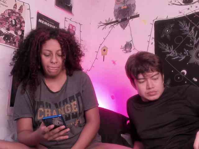 HotHoneyChile webcam