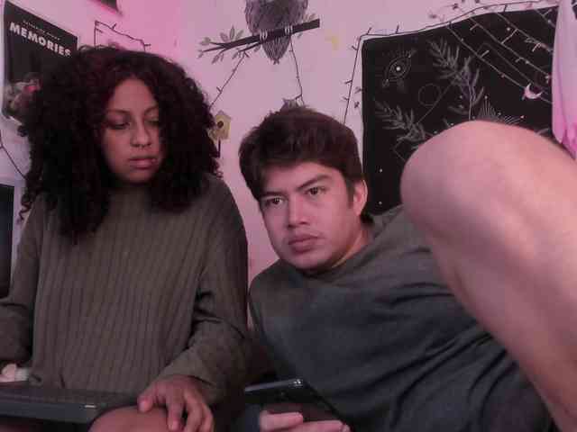 HotHoneyChile Live Webcam on BongaCams