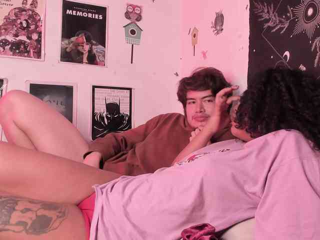 HotHoneyChile webcam