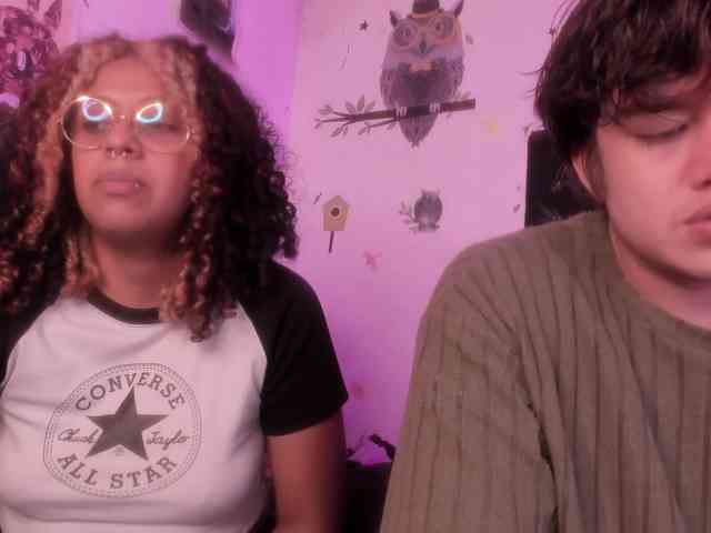 HotHoneyChile webcam