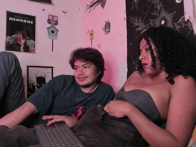 HotHoneyChile webcam