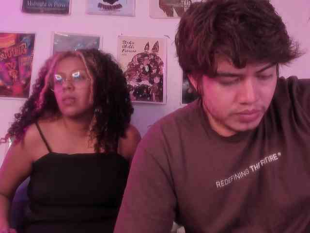 HotHoneyChile webcam