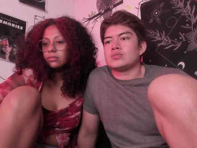 HotHoneyChile webcam