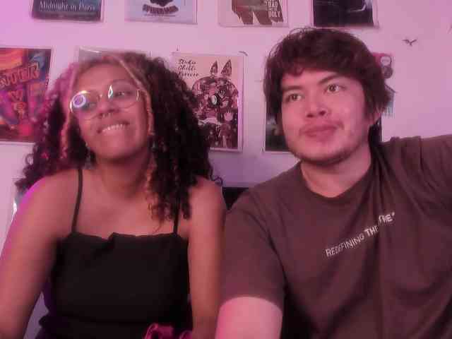 HotHoneyChile webcam