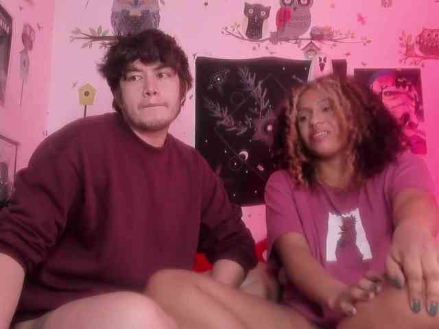 HotHoneyChile webcam