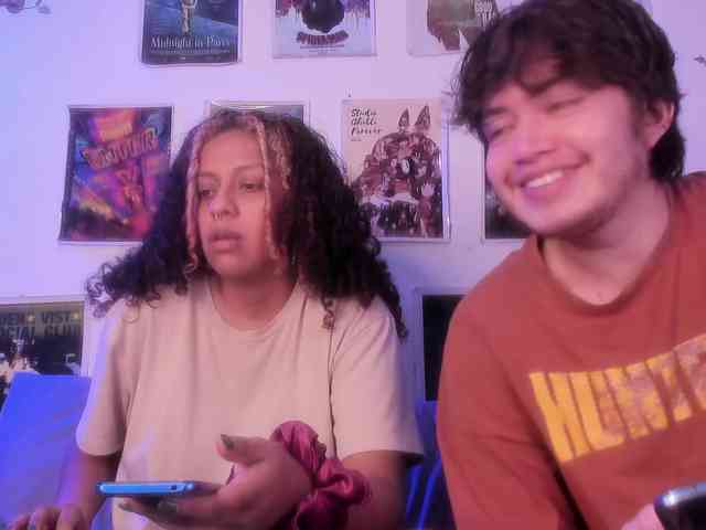 HotHoneyChile webcam