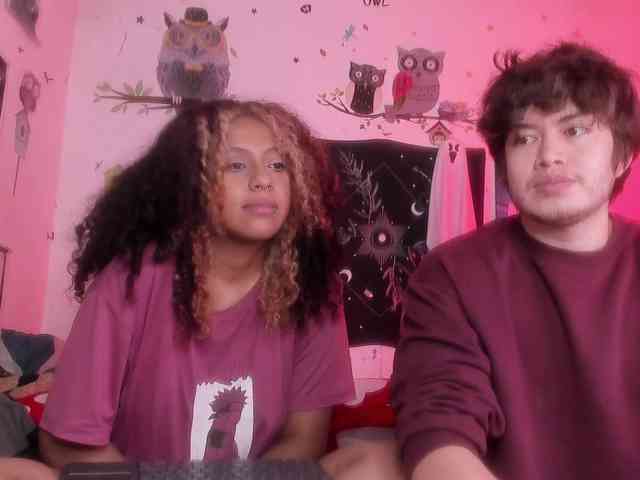 HotHoneyChile webcam