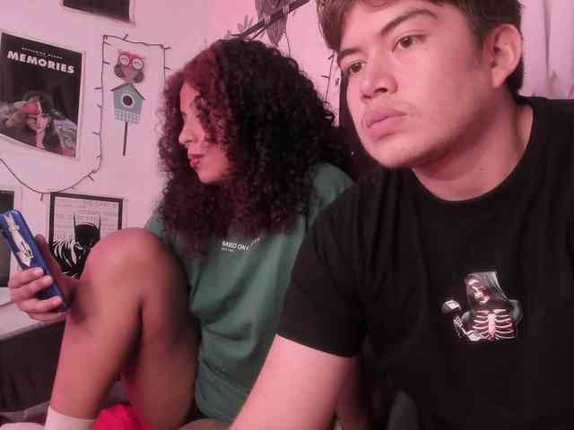 HotHoneyChile webcam