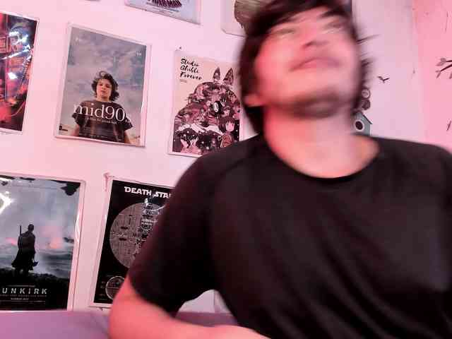 HotHoneyChile webcam