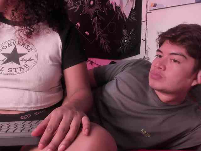 HotHoneyChile webcam