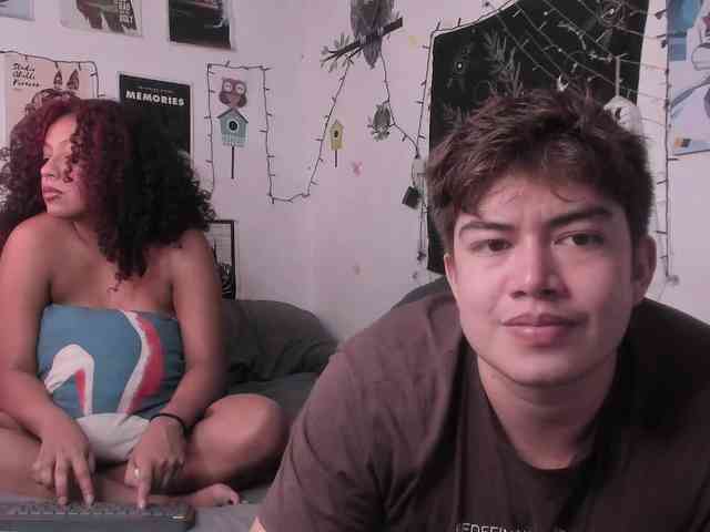 HotHoneyChile webcam