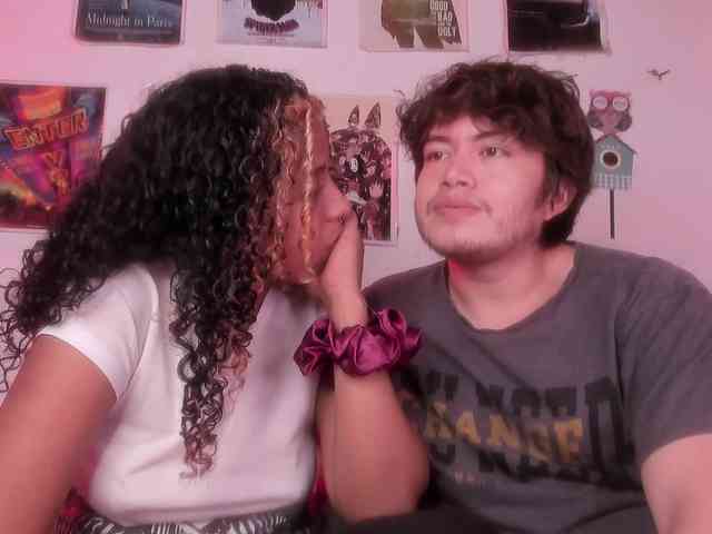 HotHoneyChile webcam