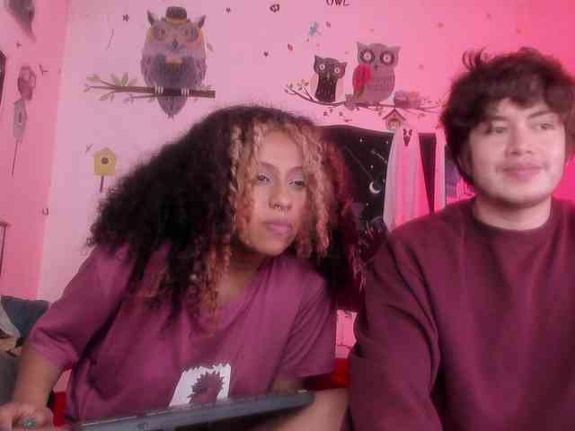 HotHoneyChile webcam