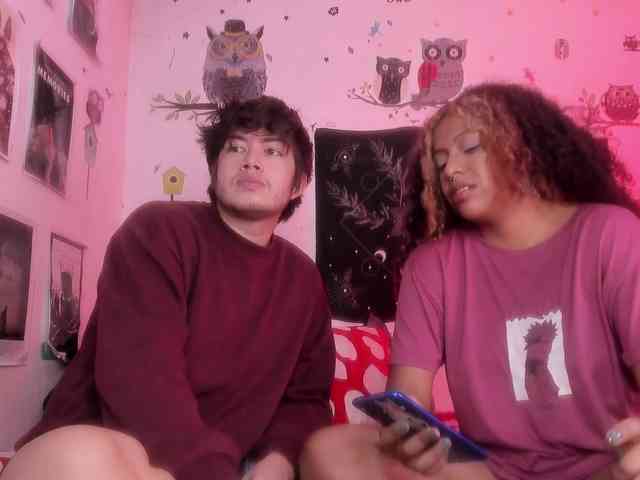 HotHoneyChile webcam