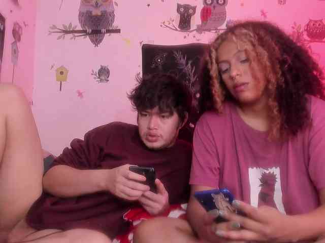 HotHoneyChile webcam