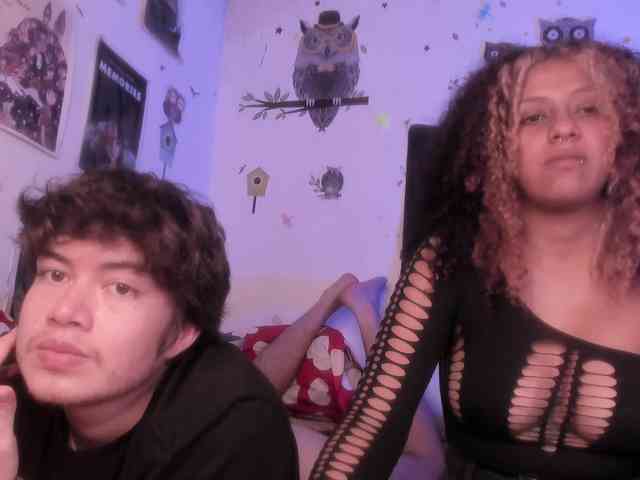 HotHoneyChile webcam