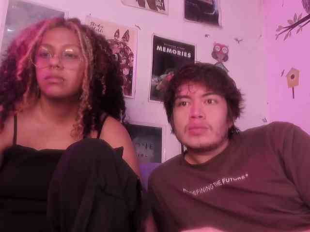 HotHoneyChile webcam