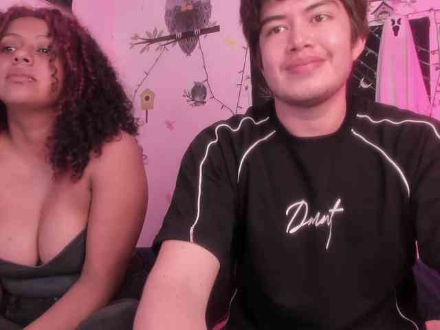 HotHoneyChile webcam