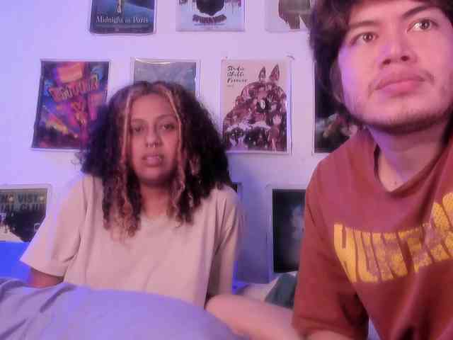 HotHoneyChile webcam