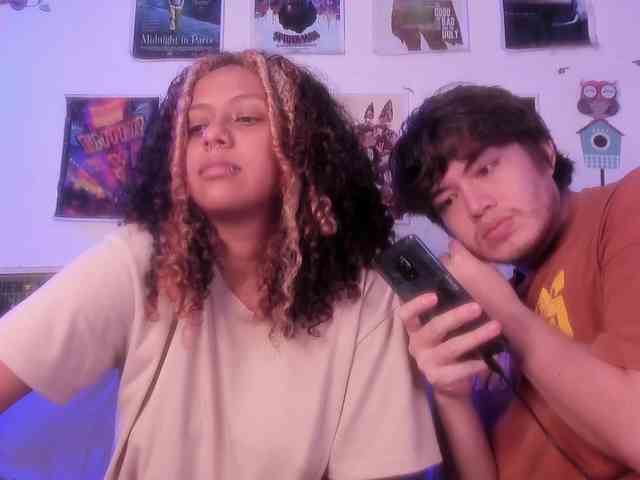 HotHoneyChile webcam