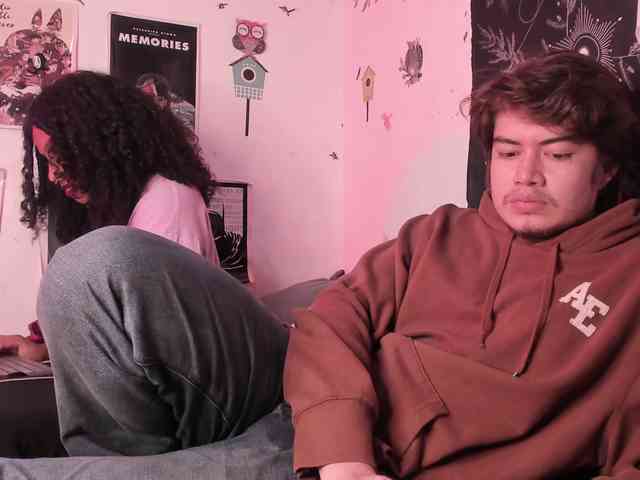 HotHoneyChile webcam