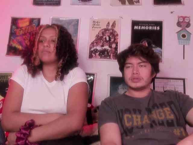 HotHoneyChile webcam