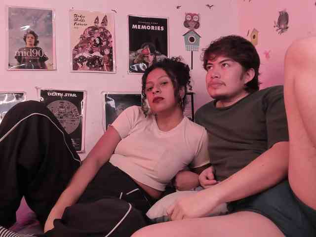 HotHoneyChile webcam