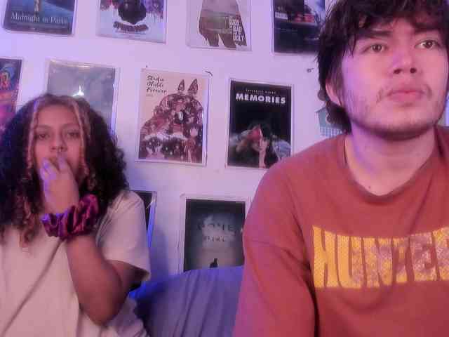 HotHoneyChile webcam