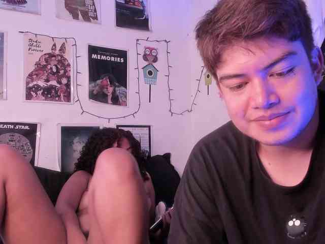 HotHoneyChile webcam