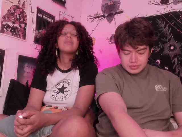 HotHoneyChile webcam