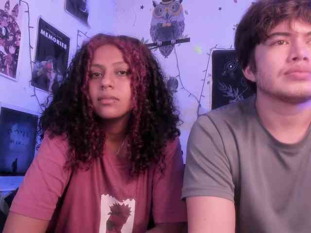 HotHoneyChile webcam