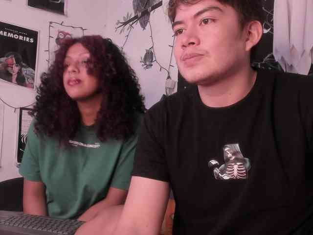 HotHoneyChile webcam