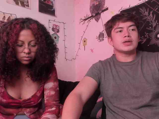 HotHoneyChile webcam