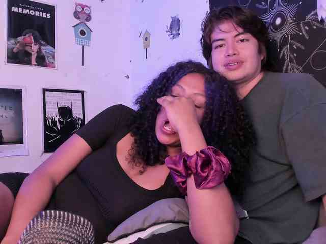 HotHoneyChile webcam