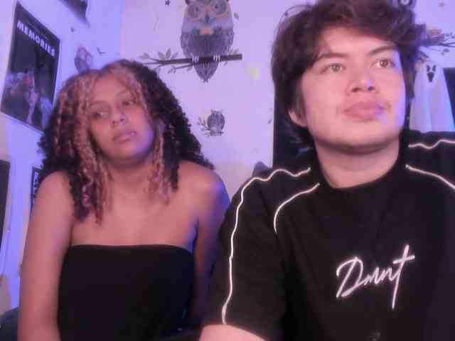 HotHoneyChile webcam