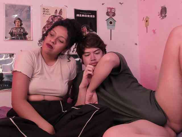 HotHoneyChile webcam