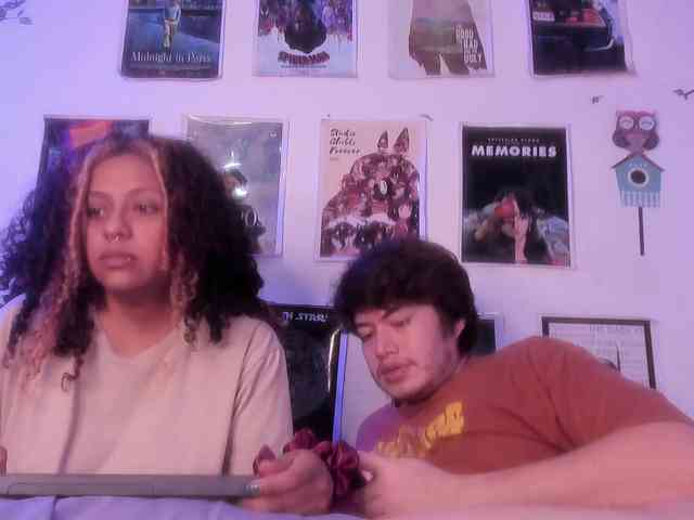 HotHoneyChile webcam