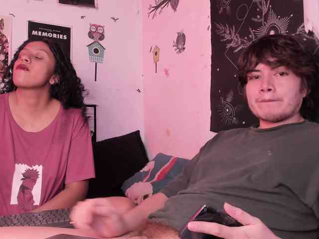 HotHoneyChile webcam